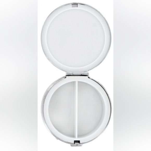 Brighton Love Beat Pill Box - Picture 4 of 4